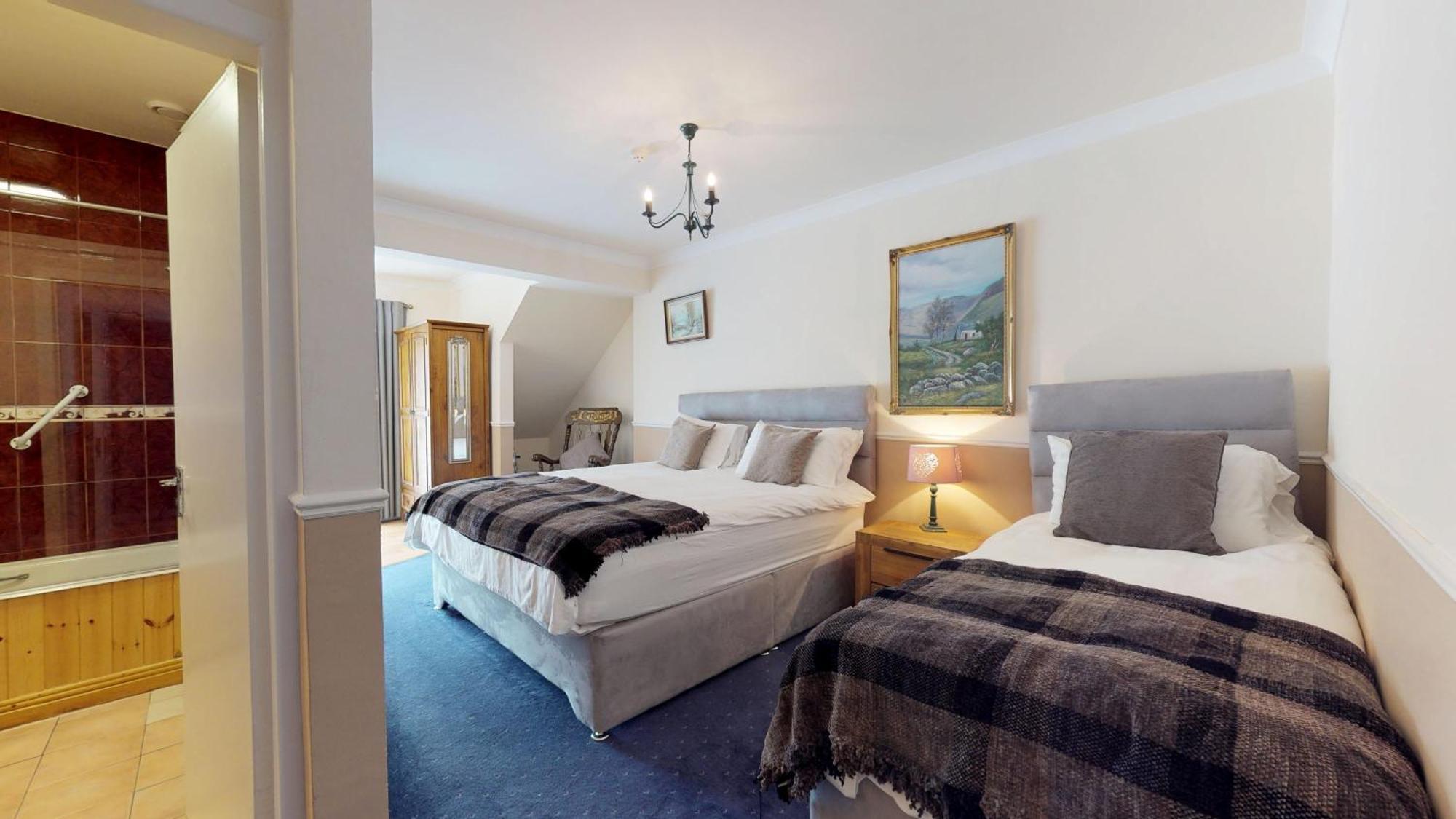 Отель Milltown House Дингл Номер фото